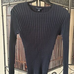 Banana Republic Black Long Sleeve Ribbed Crewneck - Large